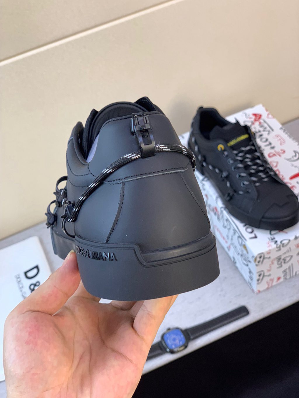 D*G sneaker
